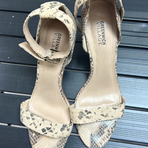 Leopard open toe heels - Picture 4 of 4